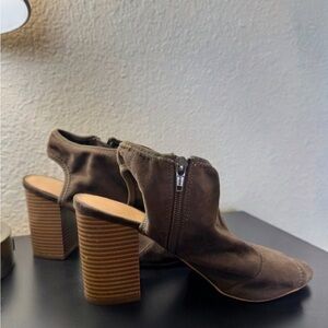 Stylish Brown Women's Heeled Boots